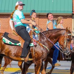 Meet your Posher, Hannah